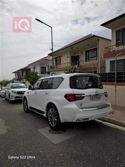 Infiniti QX80